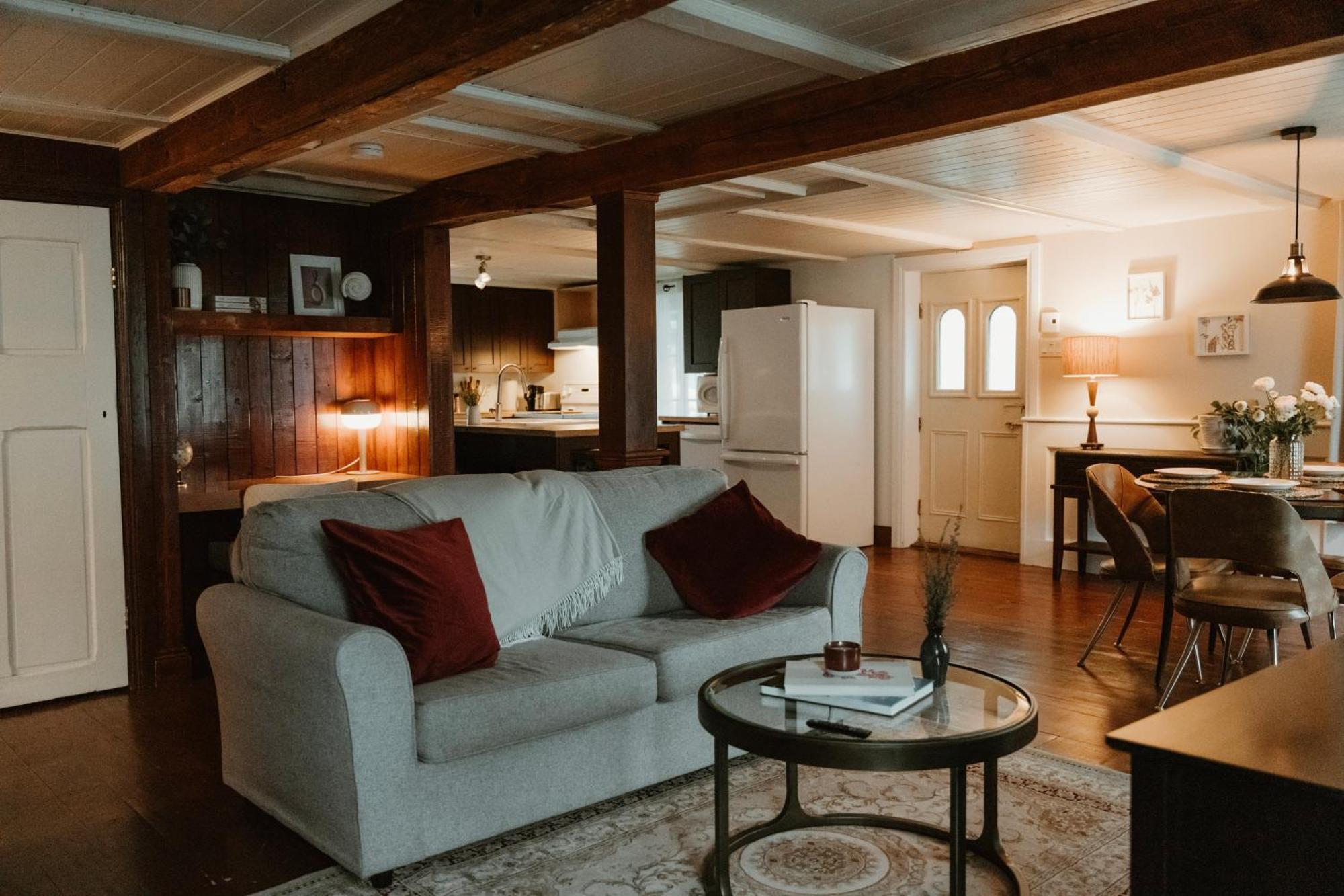 Auberge De L'Ouest Deschambault Exterior photo